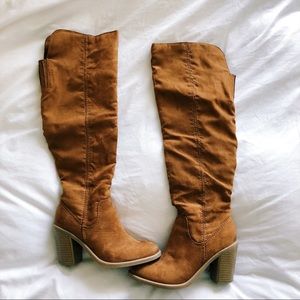 Women’s Size 8 Tan Knee-High Boots